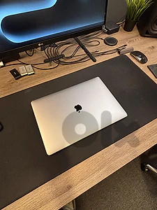 MacBook Pro 15-inch (2019) MacBook Pro 15-inch (2019)