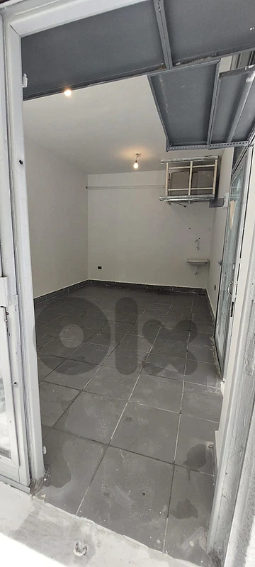 محل للبيع في راس النبع Shop for sale in Ras el Nabeh