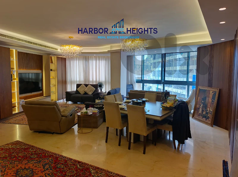 Apartment for Sale in Zkak el Blat - شقة للبيع في زقاق البلاط