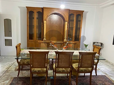 dining room in very good condition
