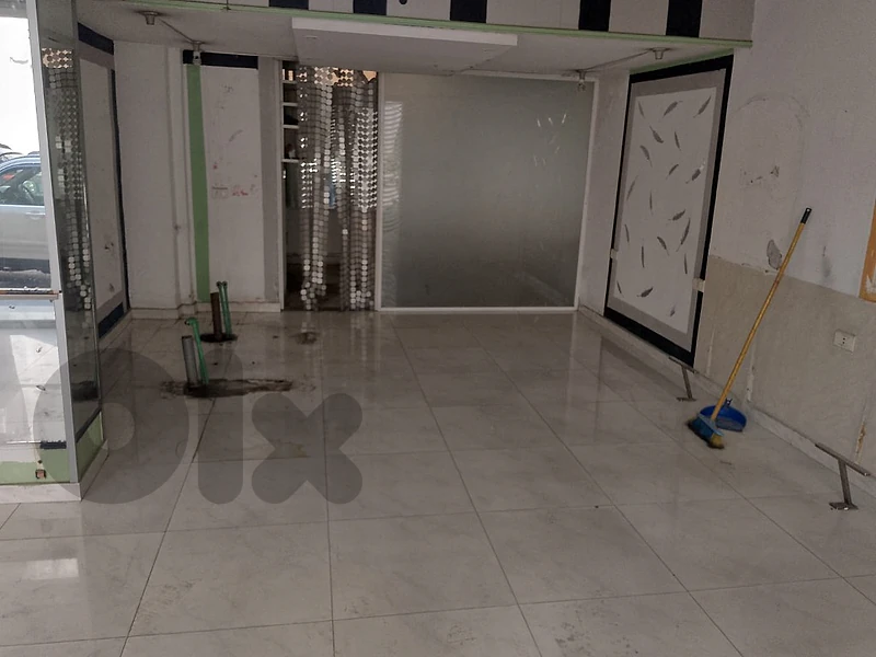 محل للايجار في الاشرفية/ساسين Shop for rent in Achrafieh/ Sessine