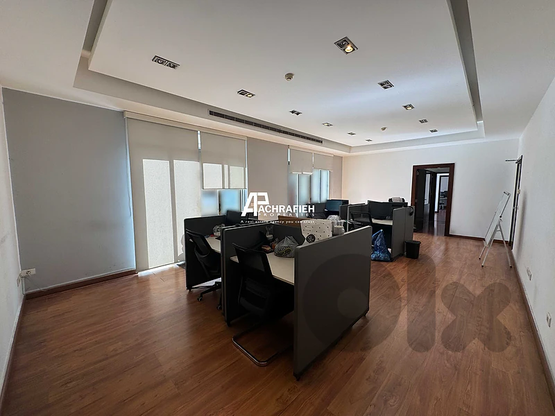 Office for Rent In Downtown - مكتب للأجار في وسط بيروت