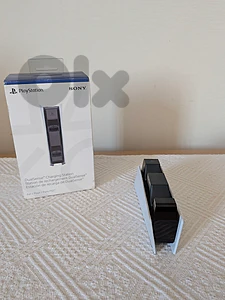 Sony PS5 Controller Docking Station (DualSense Charger) - Like New