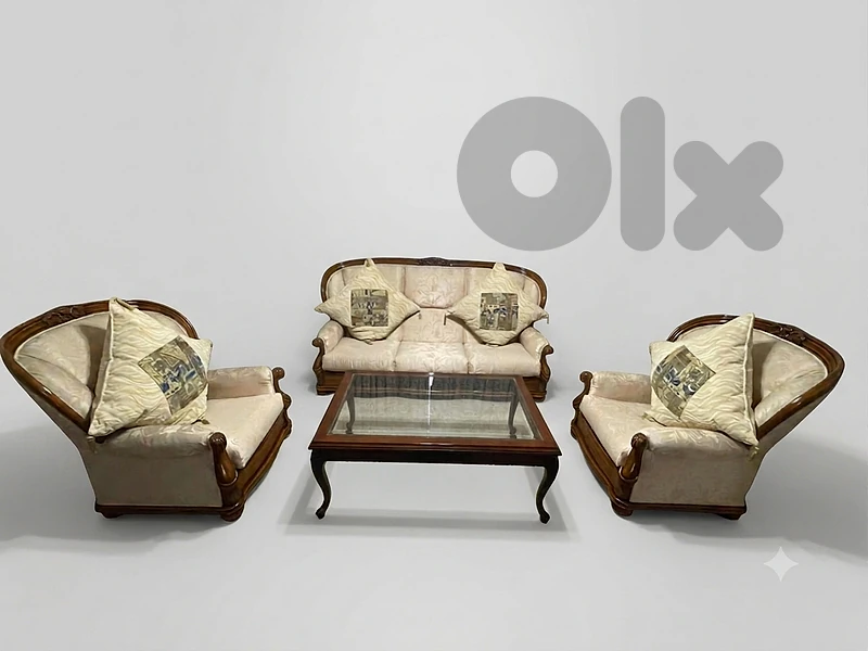 Premium Traditional Living Room / Salon Set – Excellent Condition