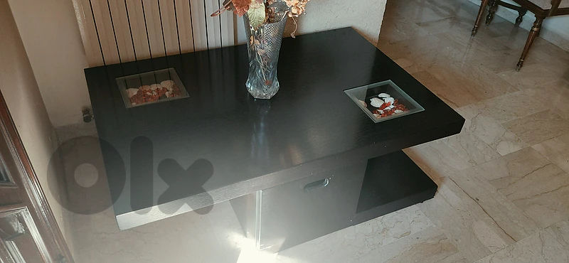 table vingue used as new