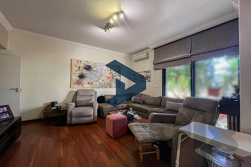 Apartment For Sale In Badaro شقة للبيع في بدارو