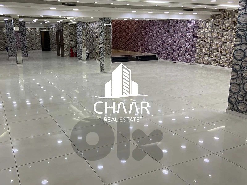 Showroom For Rent in Hamra - #R1612