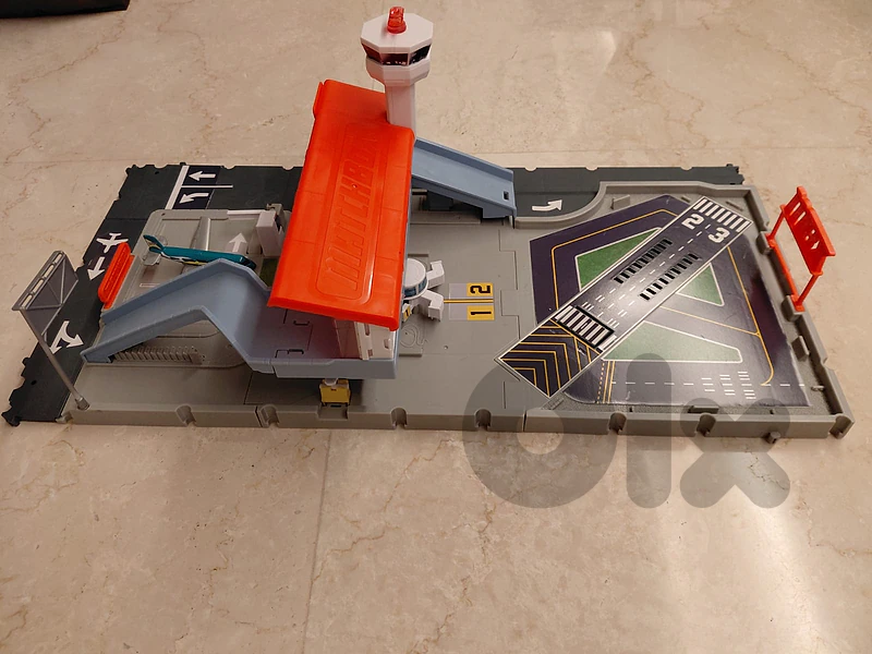 Airplane Circuit Airport