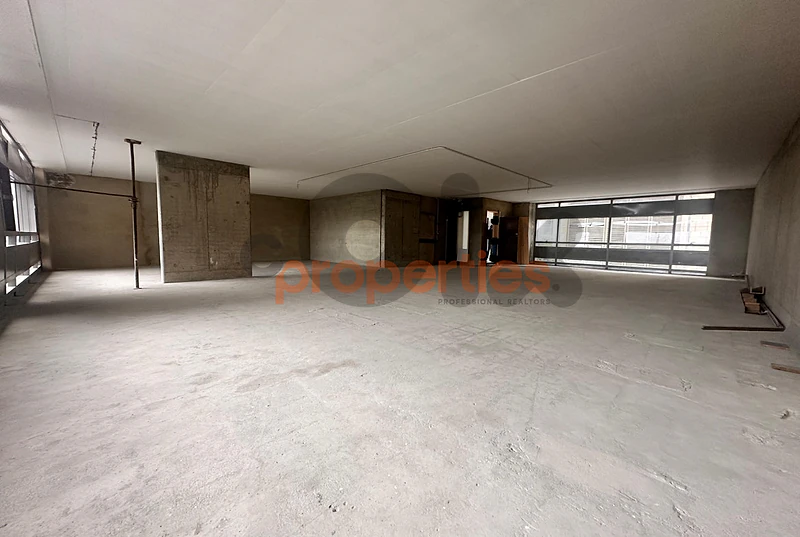 Office For Rent In Downtown Beirut مكتب للإيجار في وسط بيروت CPBHS116