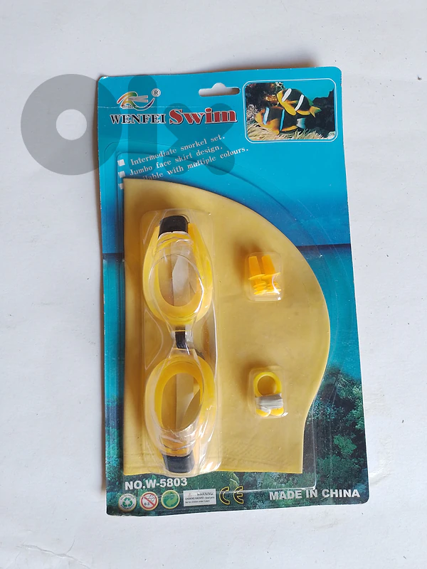 goggles with cap