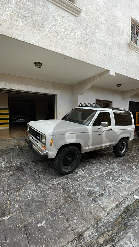 Ford Bronco 1988 Ford Bronco 2