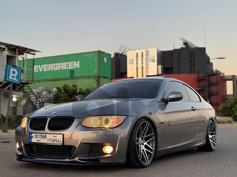 BMW E92 328i model 2011 LCI Full kitt m_technic & sport package BMW E92 328i model 2011 LCI Full kitt m_technic & sport package