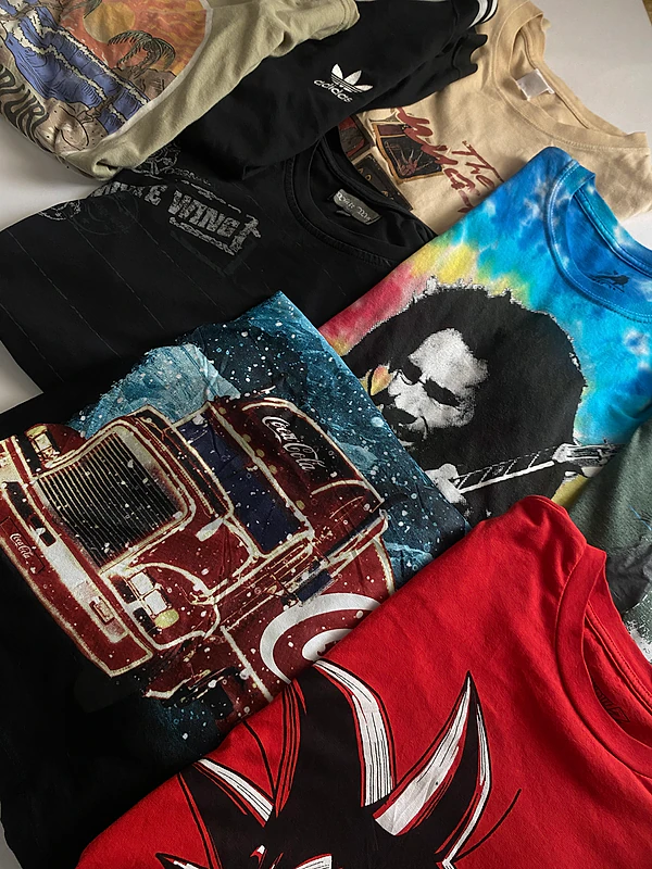 multiple aesthetic/vintage tshirts