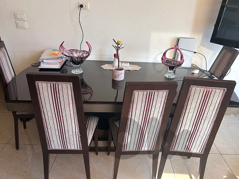 table and chairs