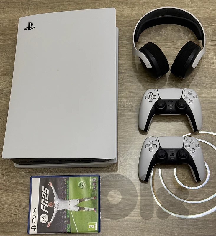 Ps5 + 2 controller + headset pulse 3D