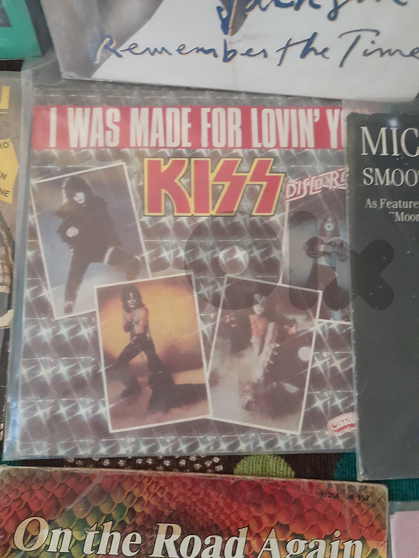 kiss 45 s