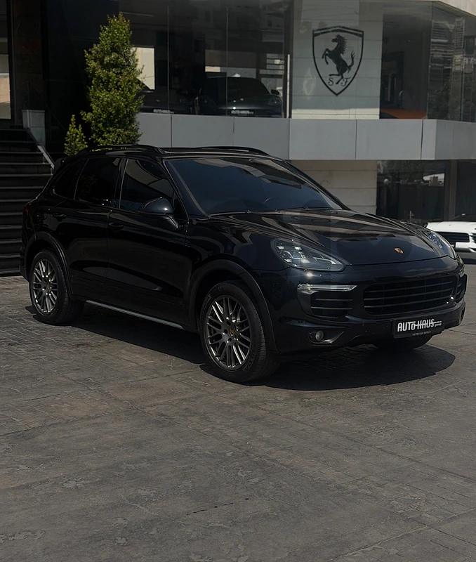PORSCHE CAYENNE 2017 PLATINUM EDITION - FROM PORSCHE BEIRUT