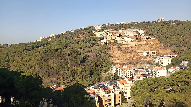 Apartment For Sale in Mansourieh 160000$ شقة للبيع في المنصورية