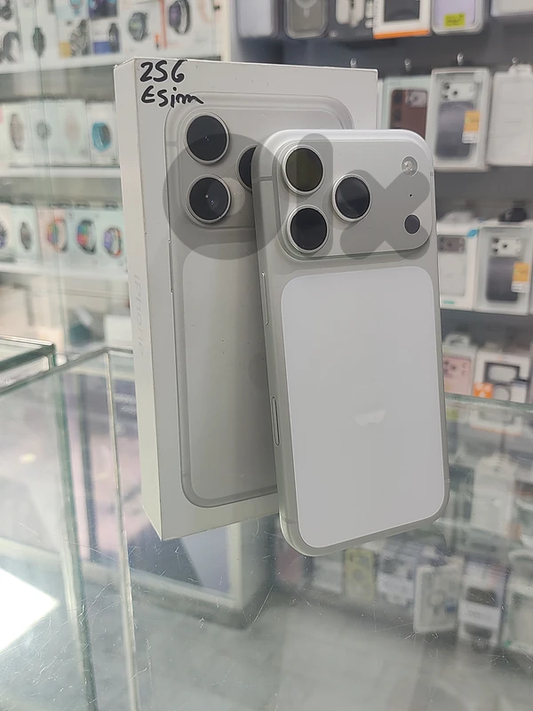 Apple iphone 17 pro used silver