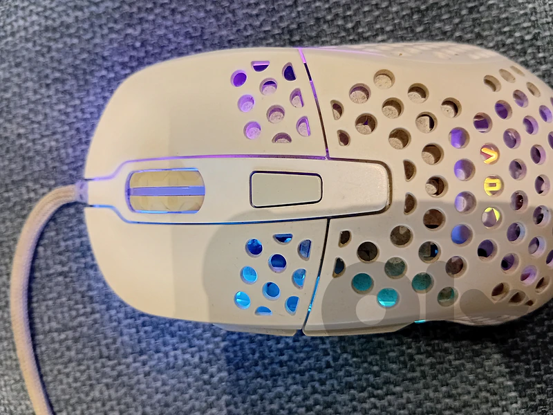 gaming mouse