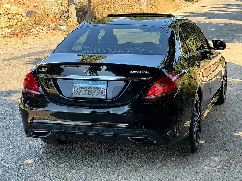 Mercedes benz c300 2019 look amg full option