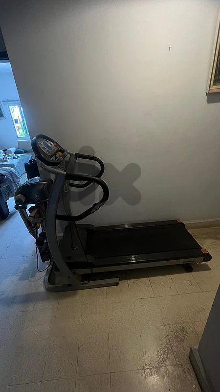 Heavy duty treadmill