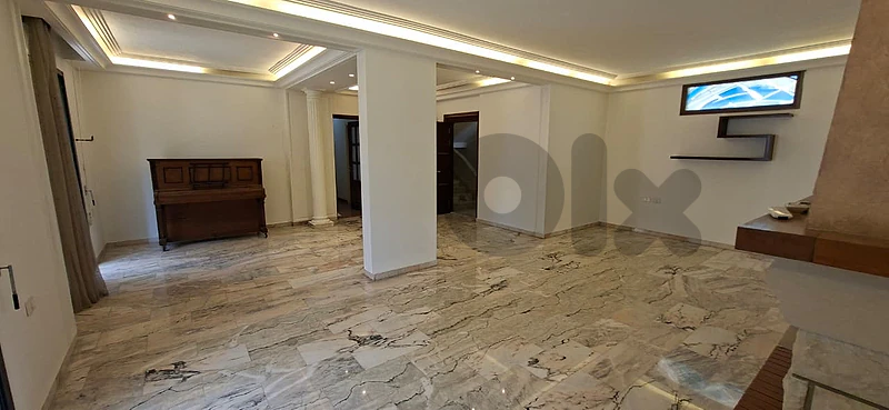 ZE26-5187 Apartment 200 m² for Sale – Ras El Nabaa | Mohammad Elhout