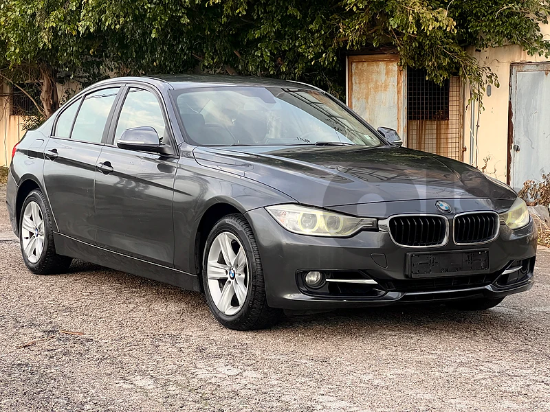BMW 320i 2012
