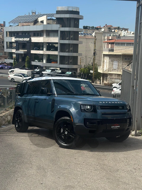 Land Rover Defender 2020 se dynamic clean carfax