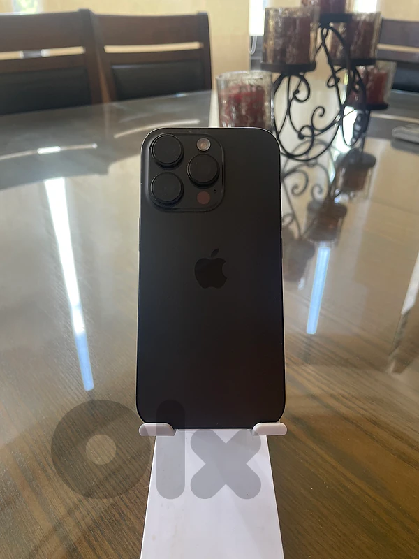 iphone 16 pro 256 gb no scratches with one year warranty