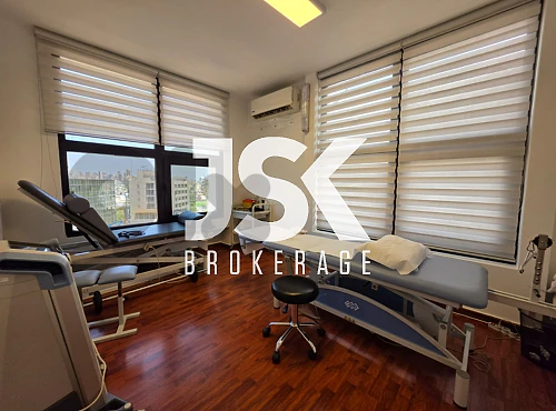 L21605 Office For Sale in Hazmieh