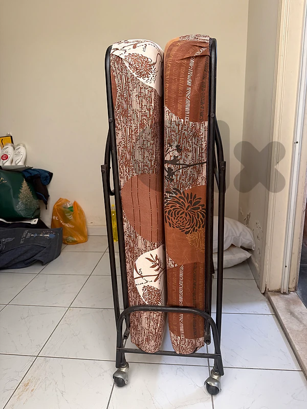 2 beds for sale
