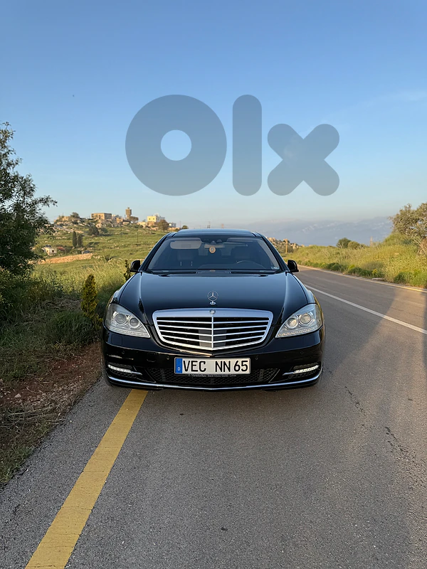 Mercedes-Benz S-Class 2011