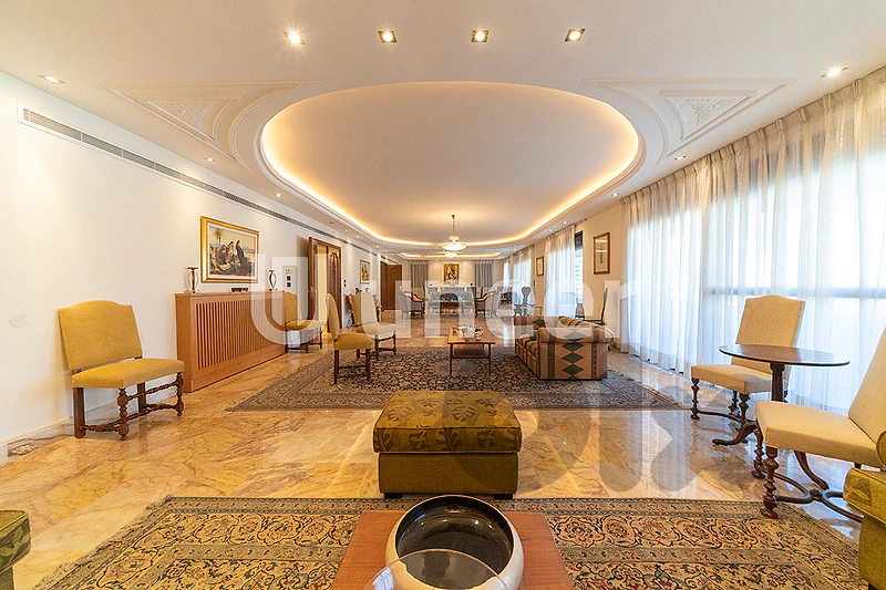 For Rent | Ramlet El Bayda | 650 sqm | Fully Furnished | Open View