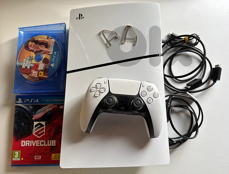 Ps5 slim 1 tb 2 games with box