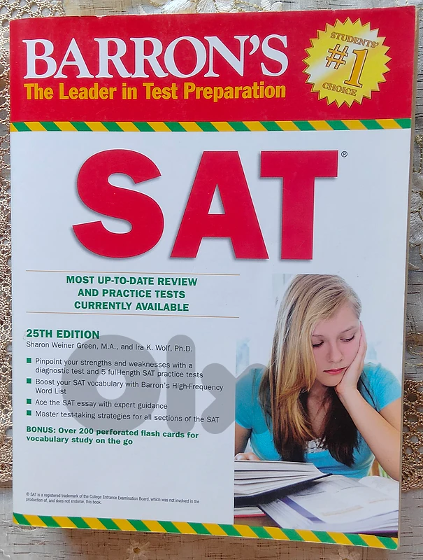 Barron's SAT Prep Master Guide (25th Edition) + 200 Flashcards