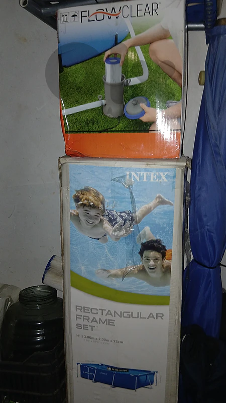 swimming pool intex