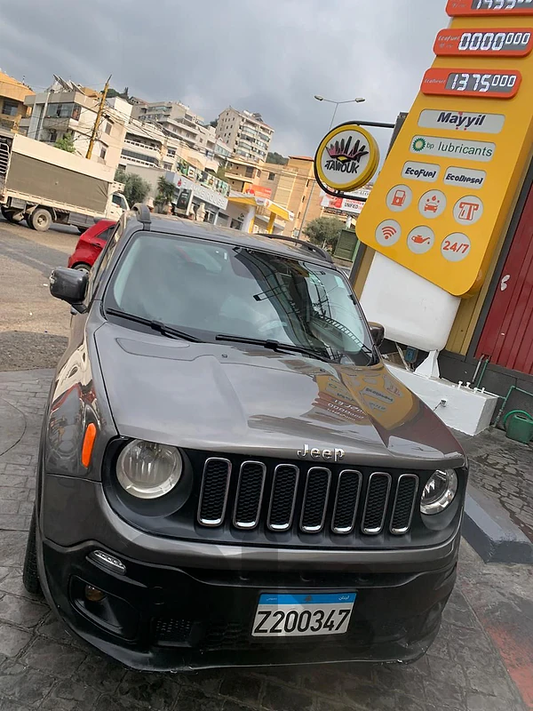 Jeep Renegade 2017 (2.4L) – Only 91,000 km, Excellent Condition.