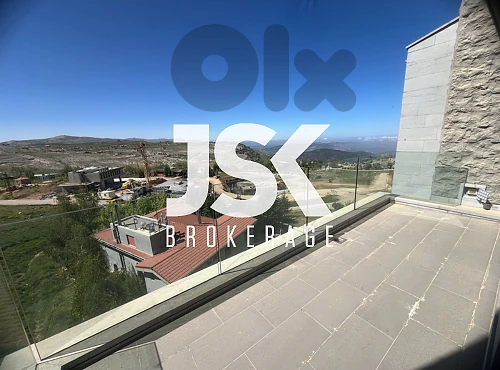 L17918 Luxurious Town House For Rent in Fakra Club