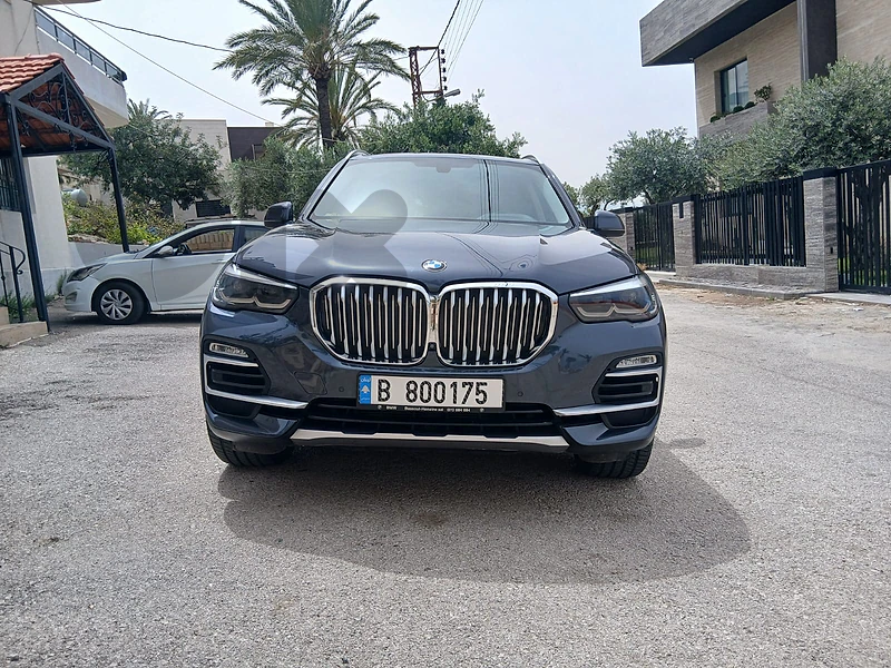 BMW X5 2019 xdrive 40i BMW X5 2019 xdrive 40i