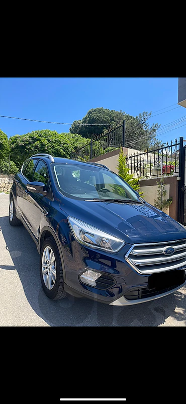 Ford Escape 2019 5000km 1 owner Ford Escape 2019 5000km 1 owner