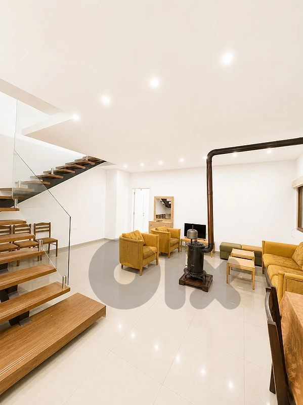 دوبلكس مفروش للبيع منطقة عين الجديدة • Duplex for sale ein el jdideh