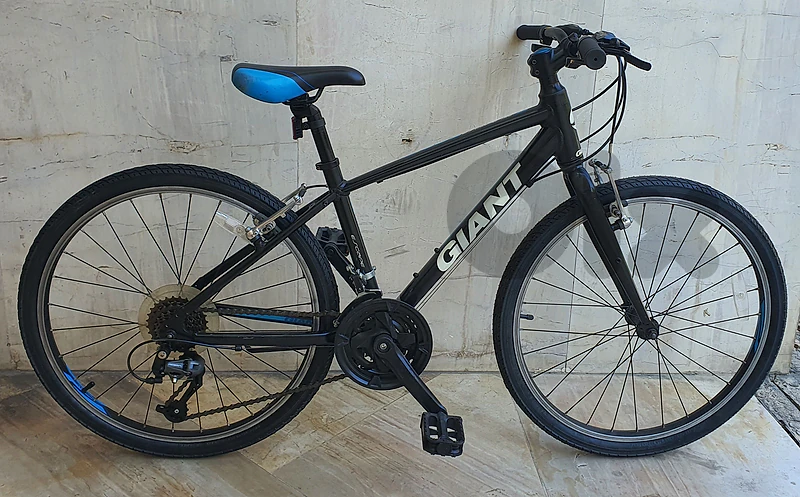 Giant Revel 24" full Aluminium very light weight
