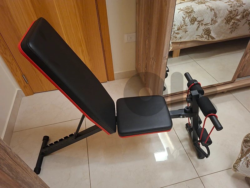 WORKOUT BENCH