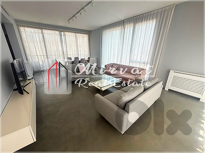 Shared Pool and Gyml3 Bedrooms Apartment With Balcony