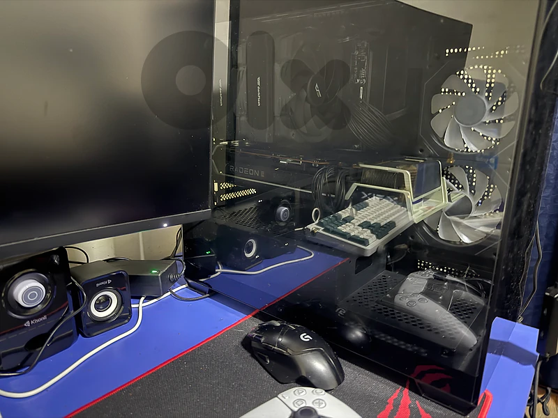 pc and monitor