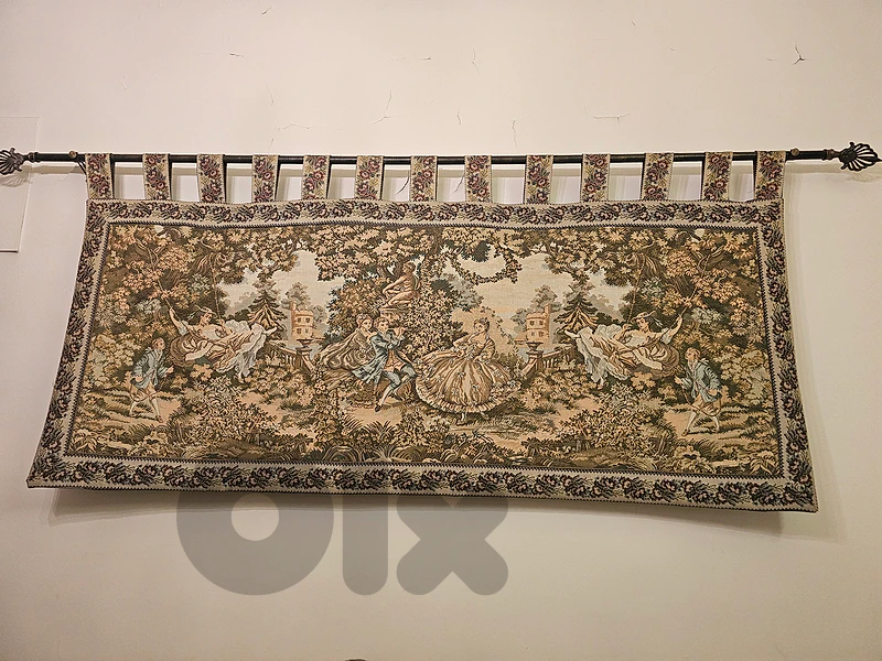 سجادة معلقةcuratin intstead of tableau