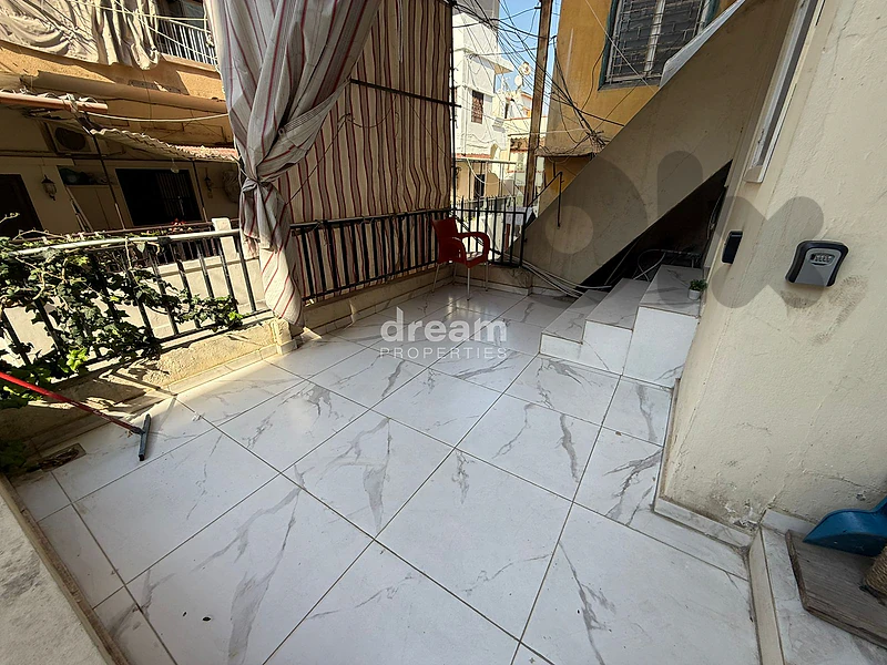 Studio For Rent In Achrafieh, Geitawi ach0219dpst
