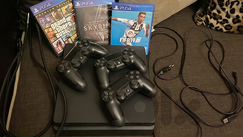 ps4 slim 500gb ps4 slim 500gb