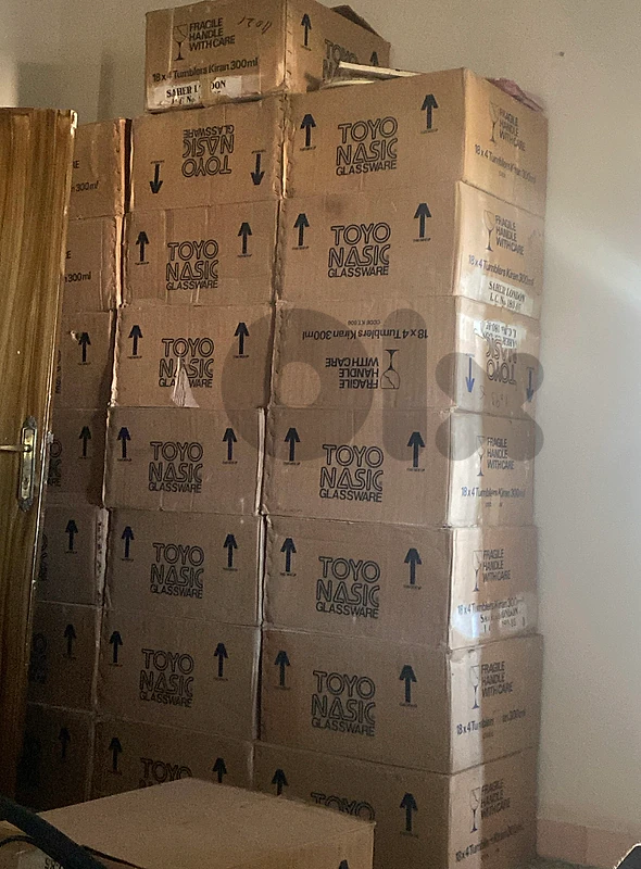 ٣٠٠ دزينة كبايات زجاج  Toyo Nasic premium glass